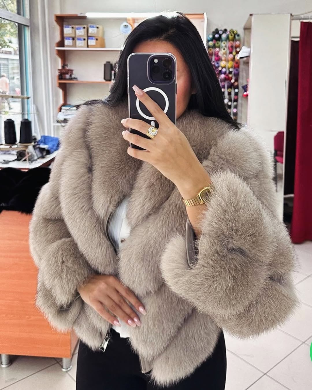 معطف فرو الثعلب