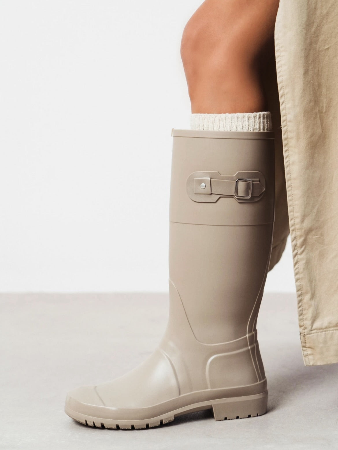 .TOP SELLER Rain Boots