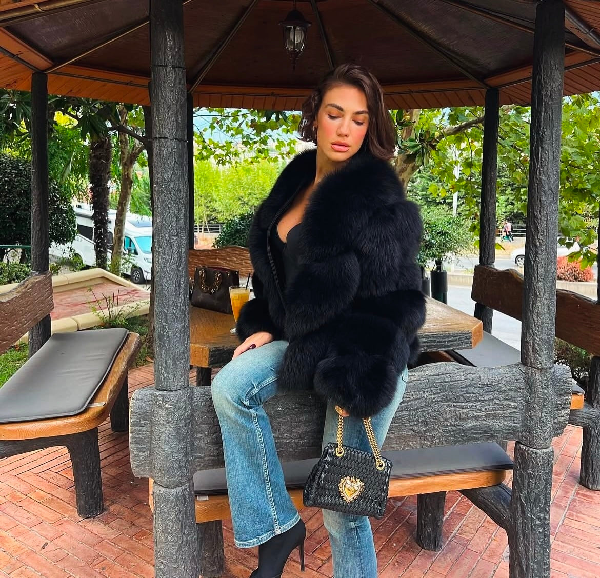 معطف فرو الثعلب