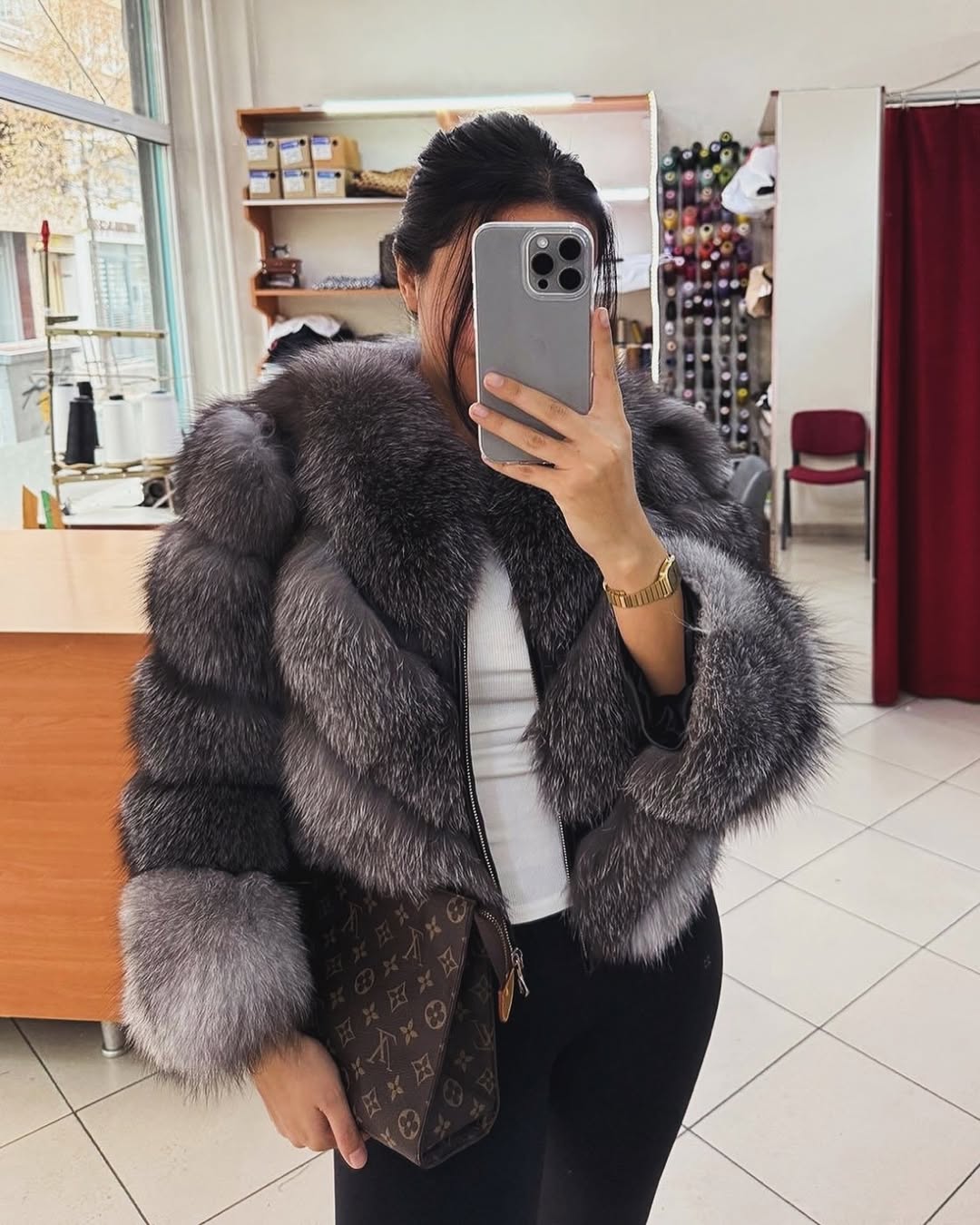 .⚜️Fox Fur Coat