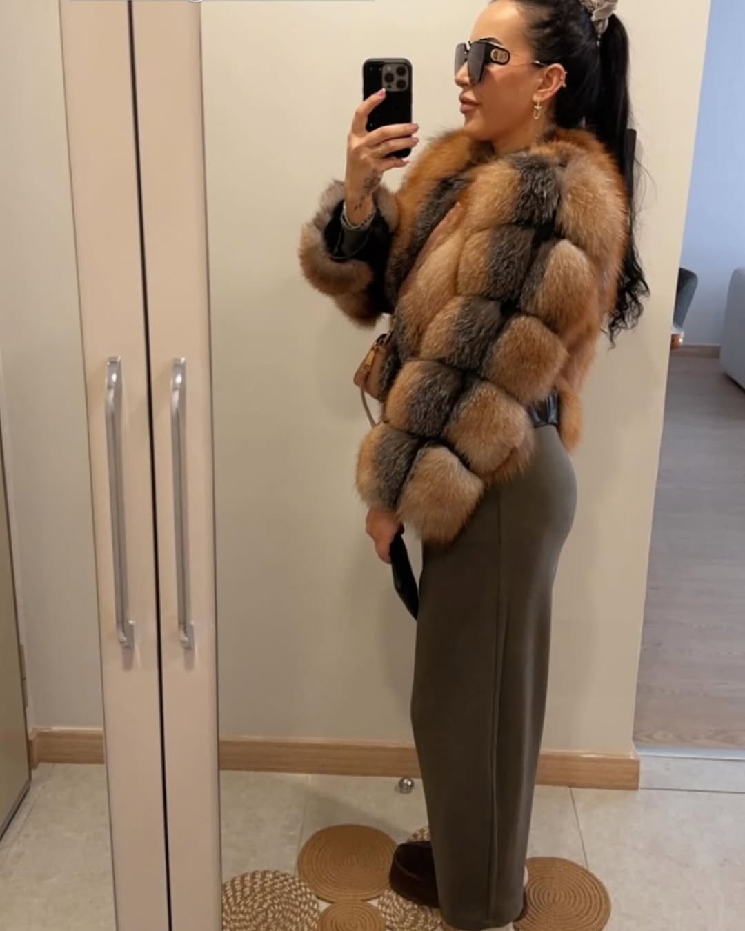 معطف فرو الثعلب