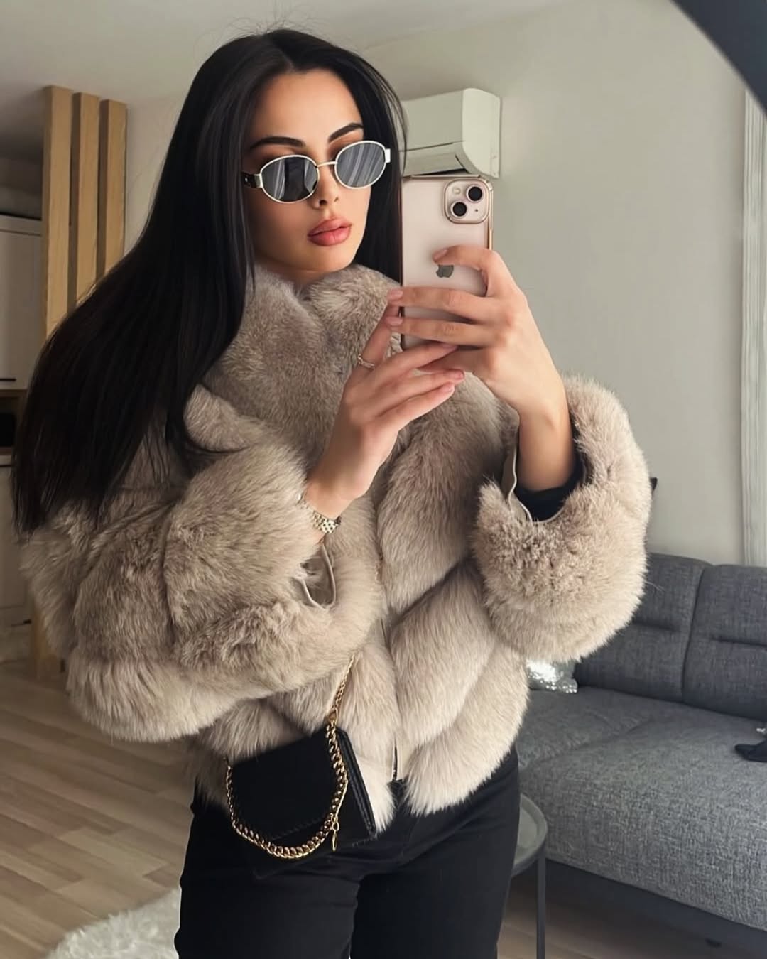 معطف فرو الثعلب