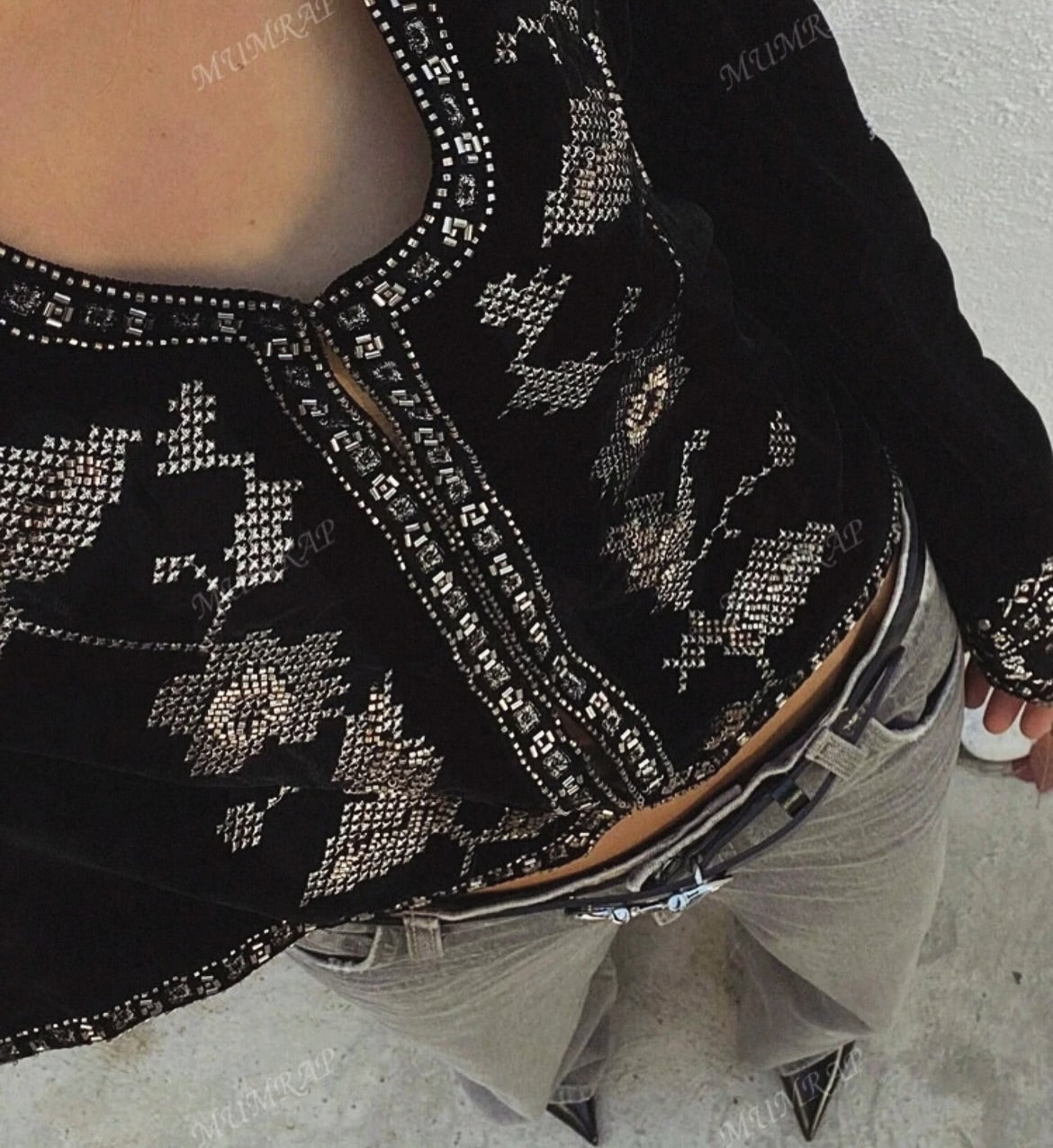 .NEW Embroidery Velvet Jacket