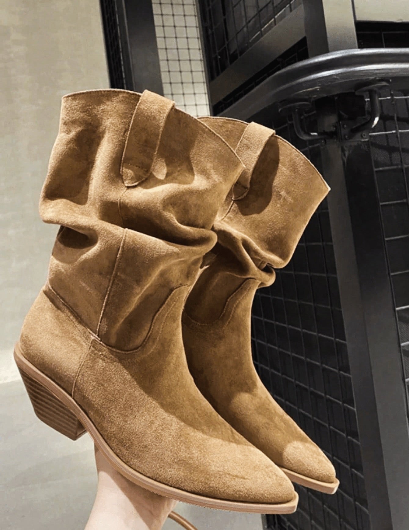 .NEW Western Suede Mid Calf Boots