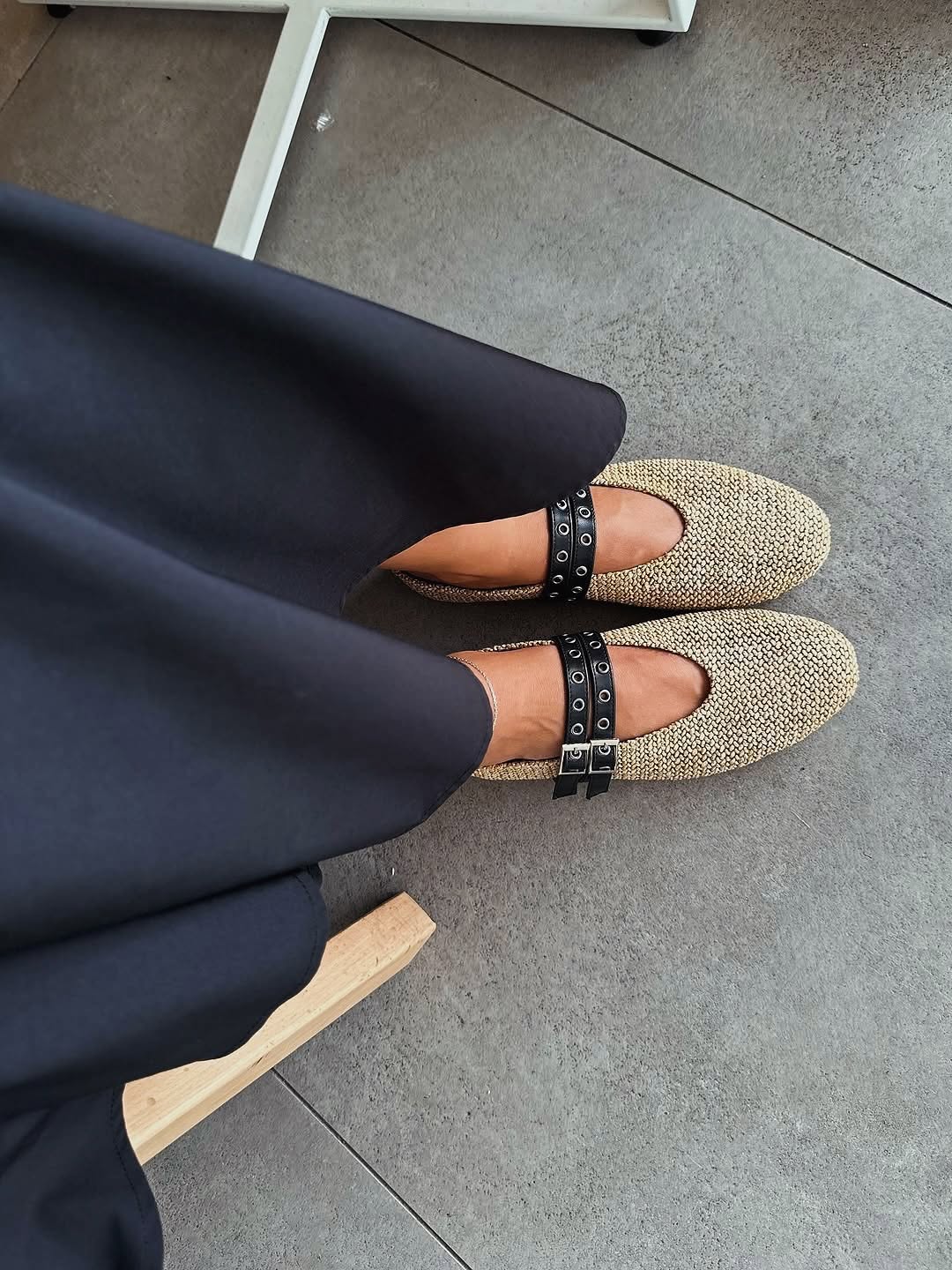 .3⚜️Buckle Straw Ballerinas