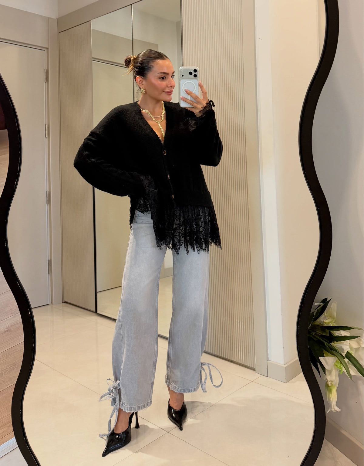 .NEW Lace Trim Cardigan