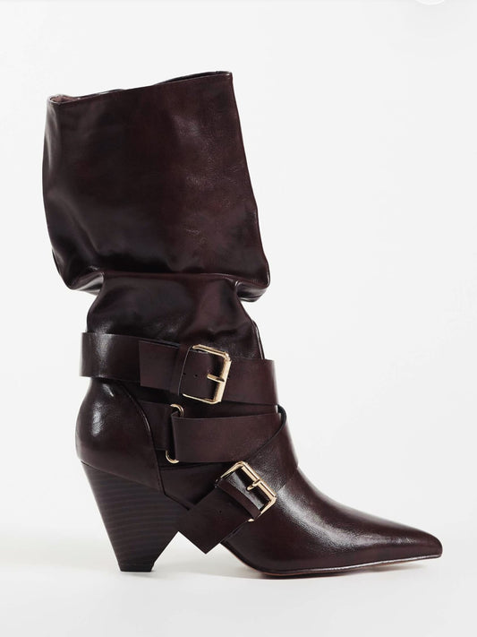 .NEW Buckled Boots