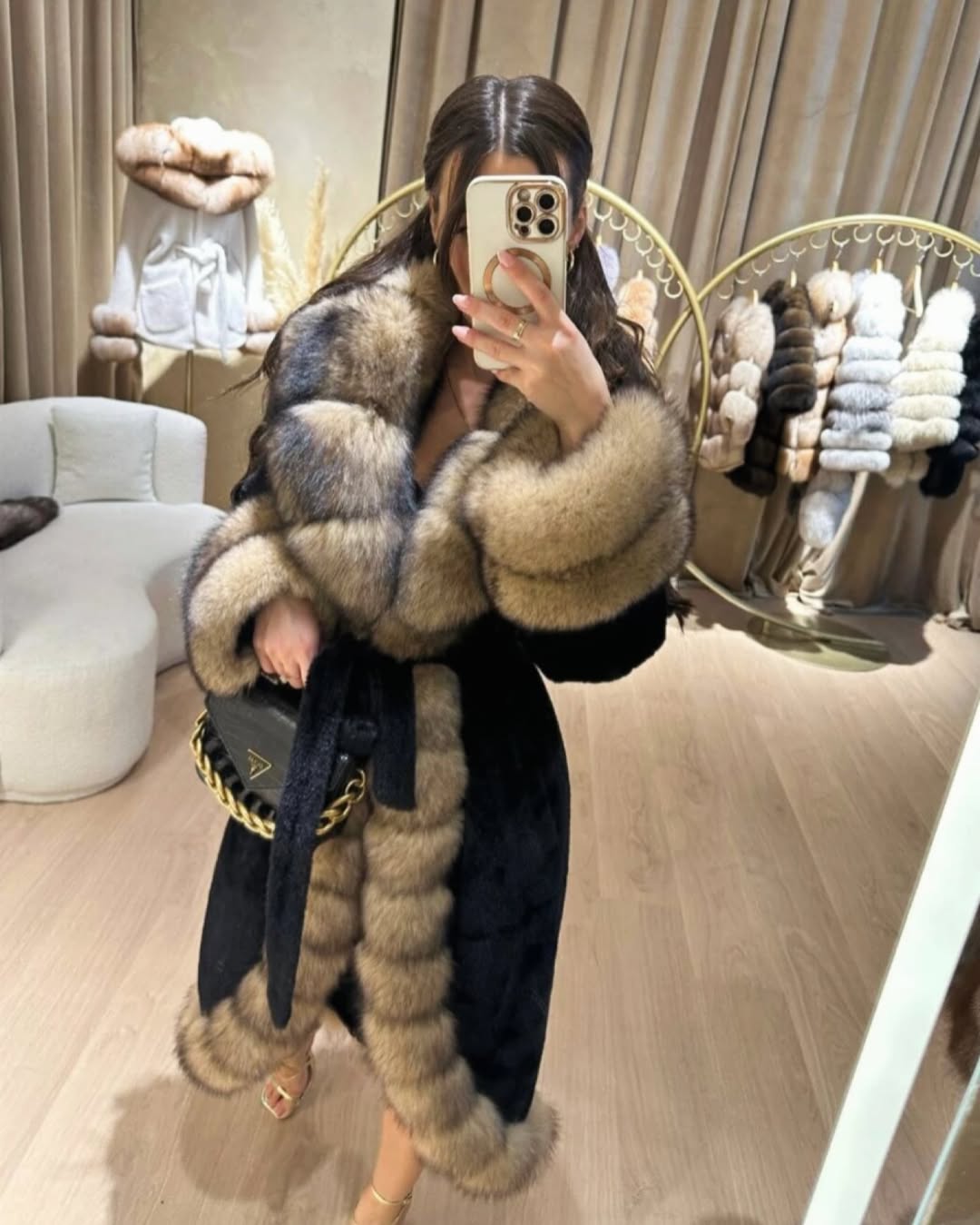 معطف فرو الثعلب